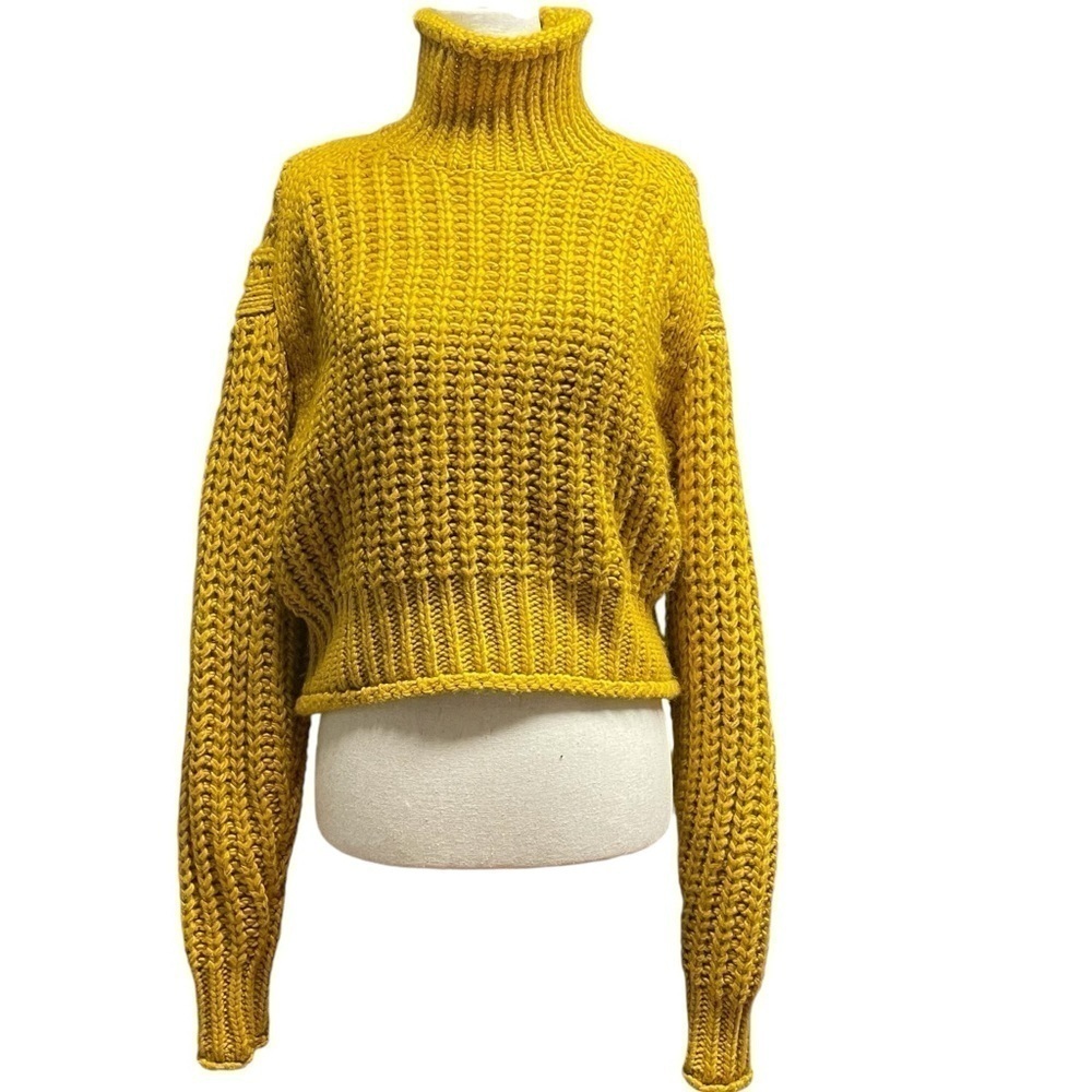H&M Chunky Knit Cropped Turtleneck Sweater Size XS